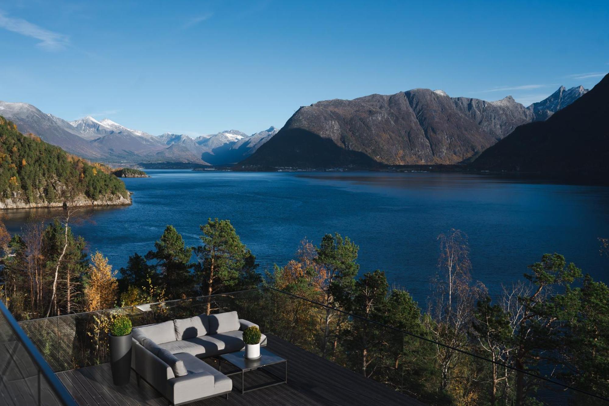 Villa Kristina / Andalsnes Torvik Exterior photo